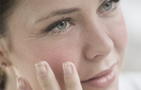 Žena sa suhom kožom